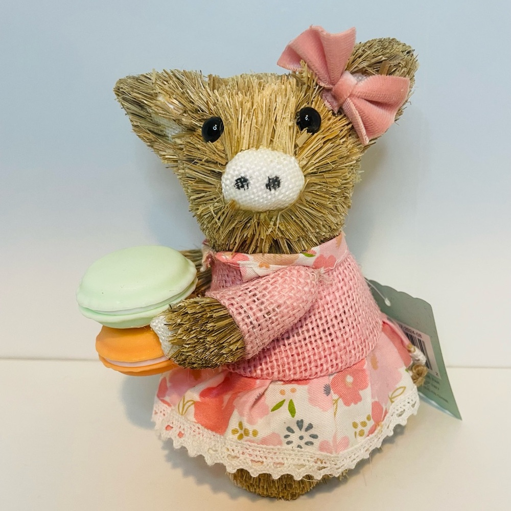 Summer Kitchen Decor, Straw Pig with Pink Bow and Dress, Baking decor - Picture 2 of 4